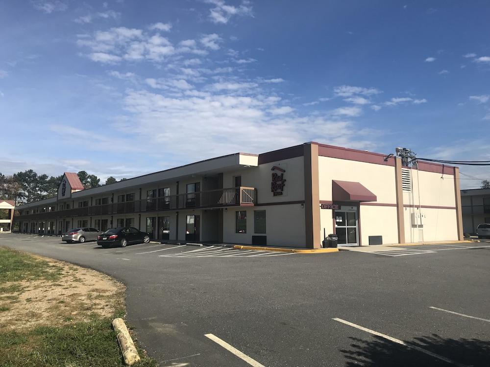 Red Roof Inn Fredericksburg South Exterior foto